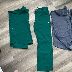 Figs scrubs set